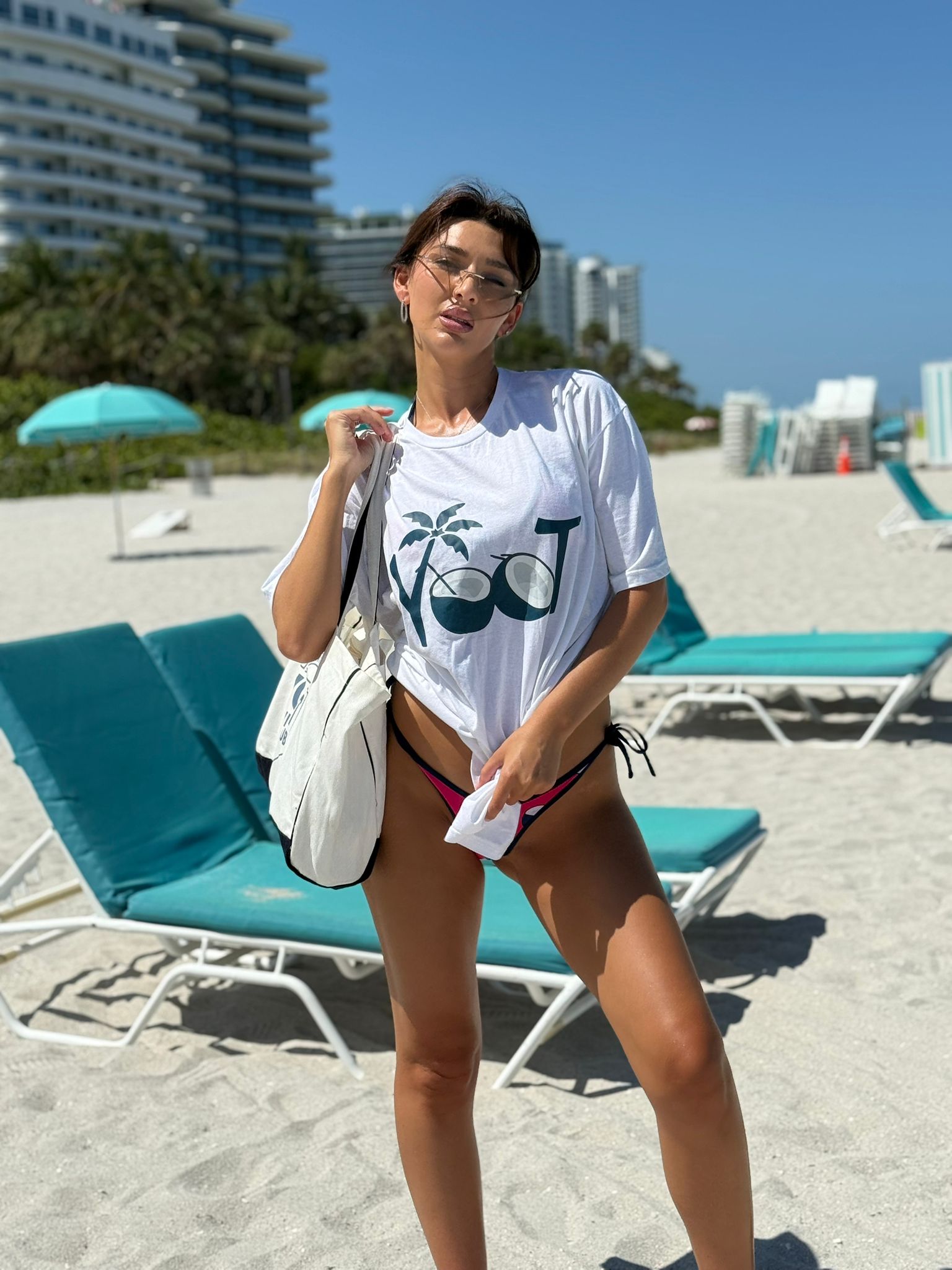 YOOT Coconut Signature oversized Tee